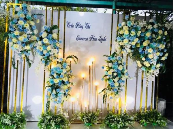 Một backdrop chụp hình đẹp sẽ giúp bạn có được những bức ảnh tuyệt đẹp hơn rất nhiều. Nếu bạn muốn tìm kiếm một mặt trời mới trong không gian chụp hình của mình, hãy cùng đến với chúng tôi để trải nghiệm những chiếc Backdrop chụp hình đẹp nhất.