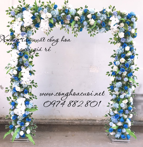 cổng hoa cưới màu xanh nhẹ nhàng