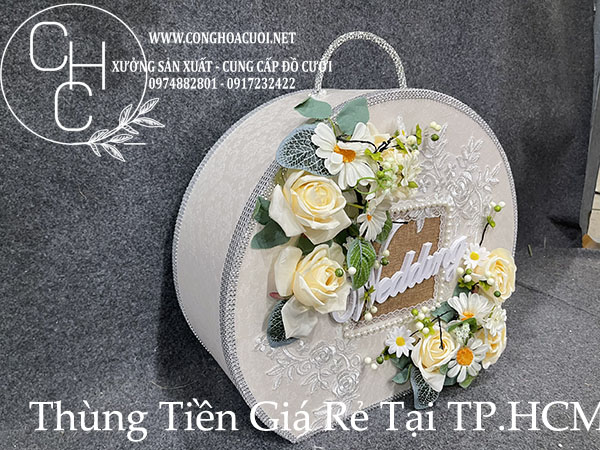 NƠI BÁN THÙNG TIỀN CƯỚI BÁNH KEM TPHCM